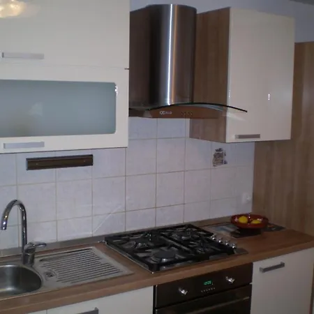 In With Air Conditioning, Wifi, Washing Machine 3541-4 * ノヴィ・ヴィノドロスキー