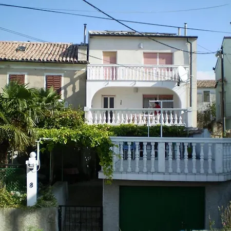 In With Air Conditioning, Wifi, Washing Machine 3541-4 Apartment