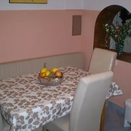 In With Air Conditioning, Wifi, Washing Machine 3541-4