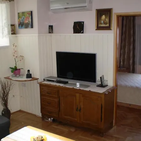 Apartment In With Air Conditioning, Wifi, Washing Machine 3541-4